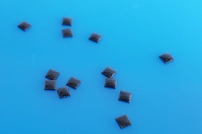 Qmini U-TAG 1.6